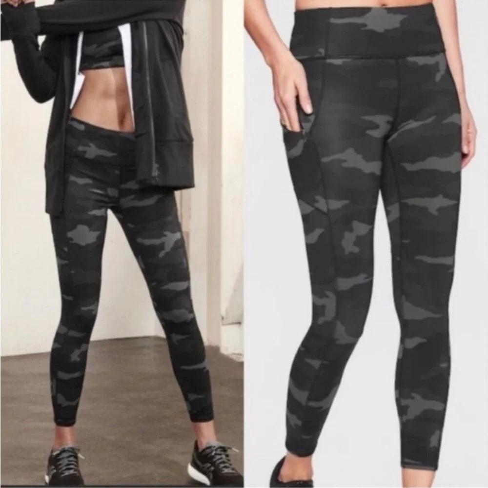 Athleta womens Medium Black Gray Camo Contender 7/8 Tights Leggings Camouflage